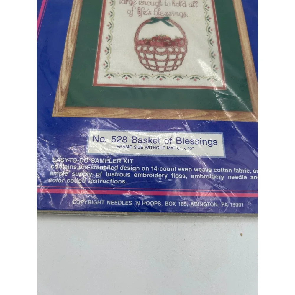 Needles 'N Hoops Stencil 'N Stitch Sampler Kit 8x10 Green Red Basket Blessings